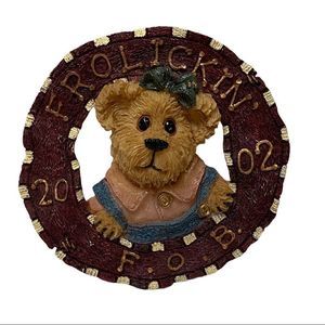 Boyd’s Bears FROLICKIN 2002 F. O. B Brooch Pin